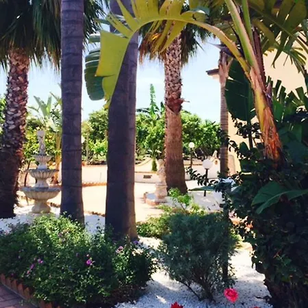 Archirafi Holiday home *